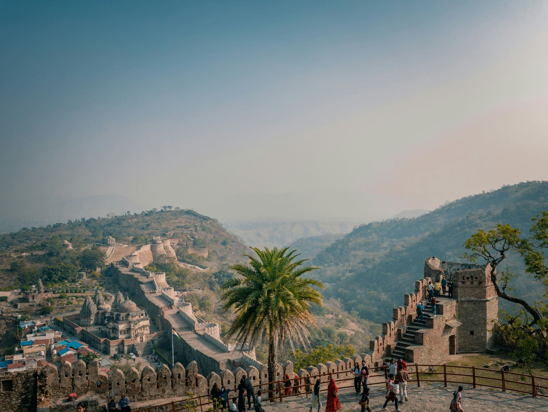 A stretch of the Kumbhalgarh perimeter wall over the hills